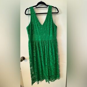 Green Lace Sleeveless Dress